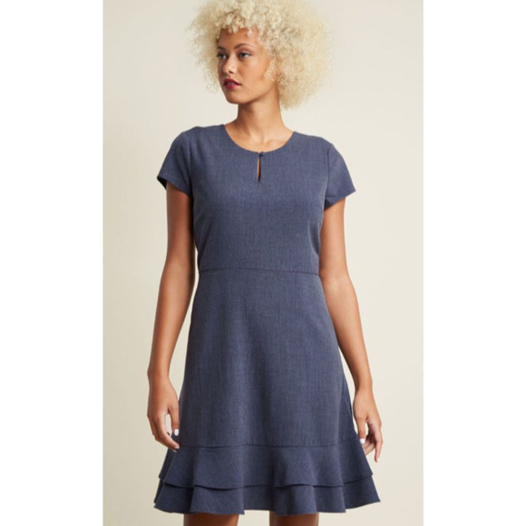 Downeast Women's Fit and Flare Ruffle Hem Blue Short Sleeve Dress M 6-10 - Picture 1 of 5